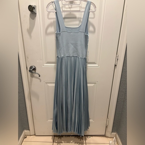 TheoryPleated Square-Neck Ribbed Midi Dress Blue Large - Picture 3 of 4